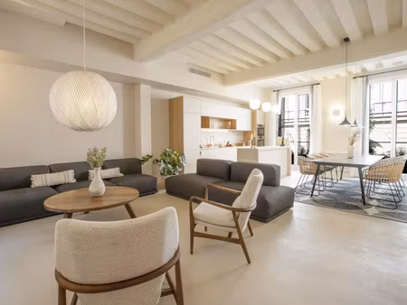 location meublée hôtel particulier 6 pièces 150 m² à paris 6ème (75006)  16 400 €