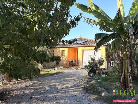 salvagnac  maison de plain pied d'environ 105 m² sur une parcelle arborée de 1250 m²