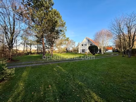 maison à groffliers avec magnifique terrain