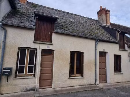 plain-pied de ville: 77 m²  séjour  cuis  2 ch  salle d’eau dép /135m²