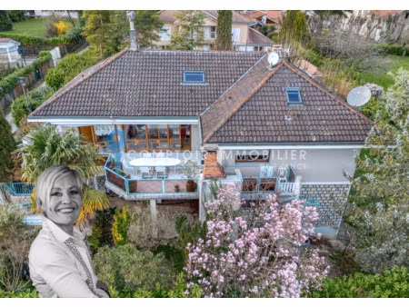 maison 9pièce(s) 6chambre(s) 218 64 m² corenc (38700)