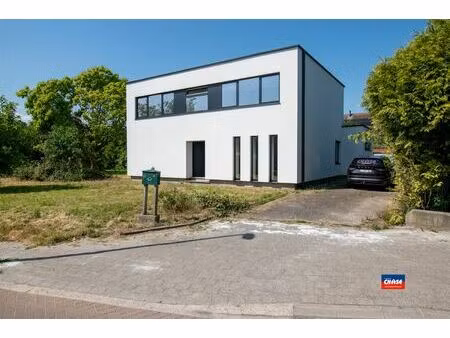 casco afgewerkte open bebouwing op perceel van 889m²