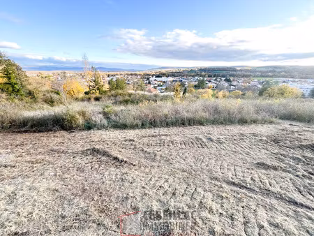 terrain constructible de 8 682 m2