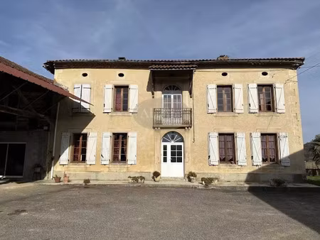 vente ferme 8 pièces 200 m² à castelnau-magnoac (65230)  255 000 €