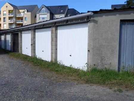 location parking granville 50400