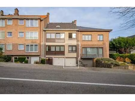 appartement rez-de-chaussée avec jardin et garage