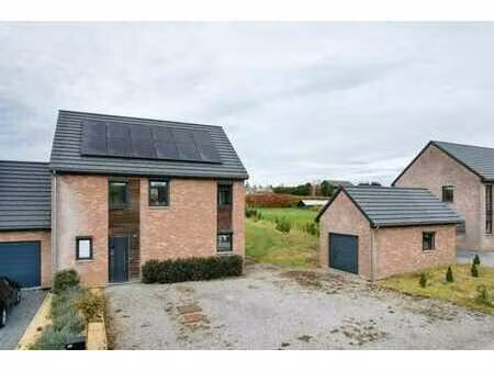 ohey - maison 3 façades récente 3 ch  peb a+ & grand jardin