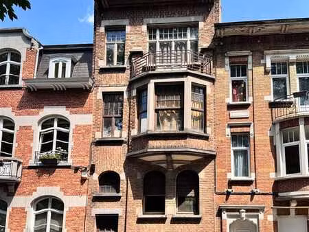 superbe maison de maître à rénover 4 chambres anderlecht