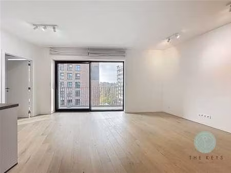 delta / appt 1ch avec terrasse  cave et parking intérieru