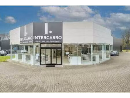 bâtiment commercial idéalement situé à kontich