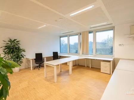 bien professionnel à louer à waterloo € 450 (lhnr0) - cap sud braine-waterloo | zimmo