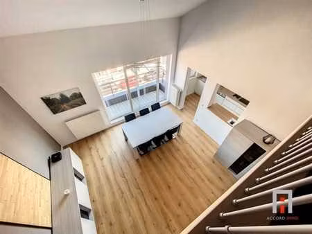 duplex 2 chambres avec parking et cave au centre de waremme