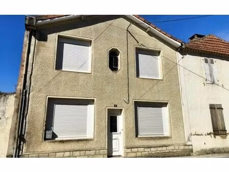 location maison  m² t-4 à plaisance  601 €