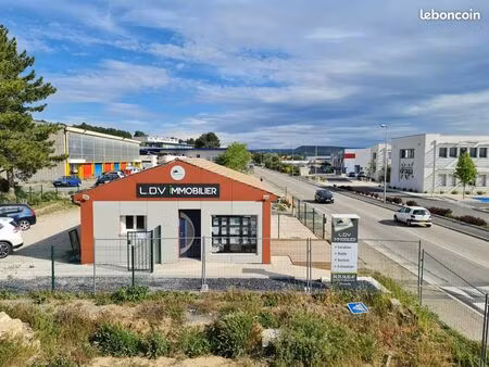 bureaux avec parking