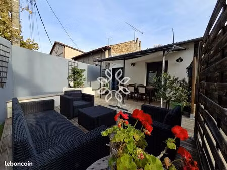 propriété 8 pièces 150 m²