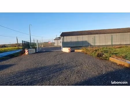 hivernage-stockage-box-garage-caravane-camping-car-bateau