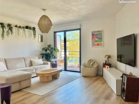 appartement 45m² rénové avec garage et piscine