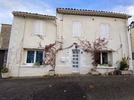 maison de village 3 pièces 86 m²