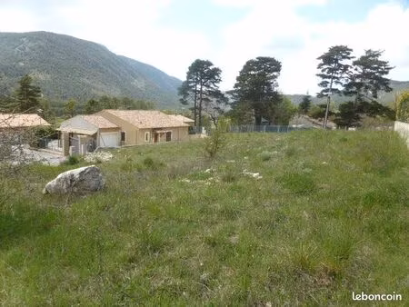 terrain 364 m² séranon