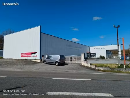 local commercial - artisannal