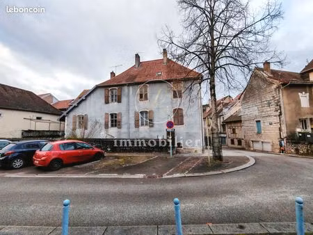 immeuble 10 pièces 288 m²