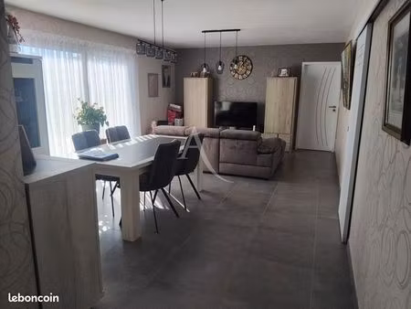 villa 4 pièces 94 m²