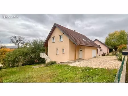maison 6 pièces 130 m²