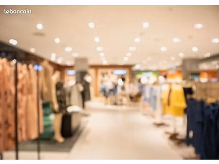 local commercial 828 m²