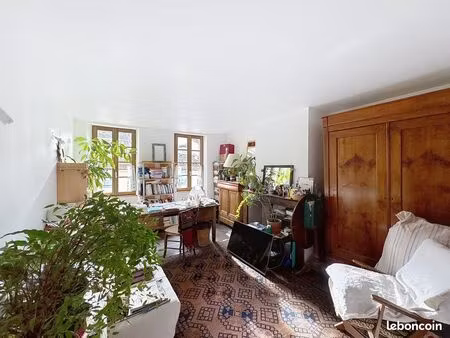 maison 7 pièces 100 m²