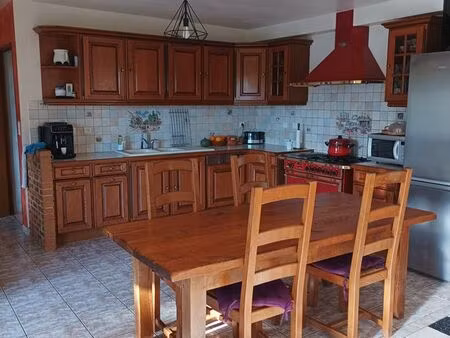 grande maison 215m² avec grand garage 134m²