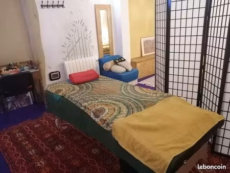 o cabinet douillet  salon massage à partager