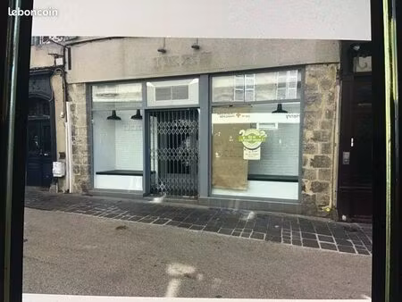 location local commercial