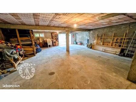 parking/box 133 m² sorède