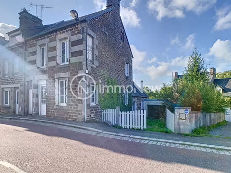 maison de bourg/ gavray sur sienne / atypique