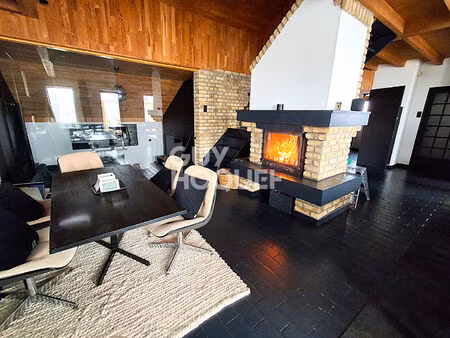 maison de caractère : parcelle de + 12000 m²