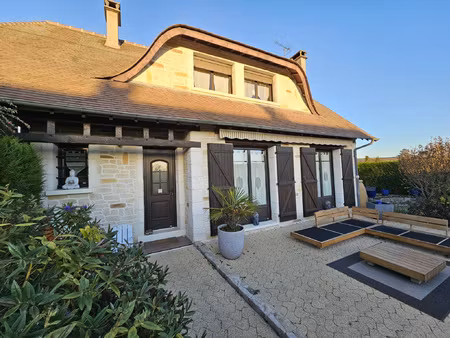 a 12 minutes de vernon  jolie maison avec du caractère de 10