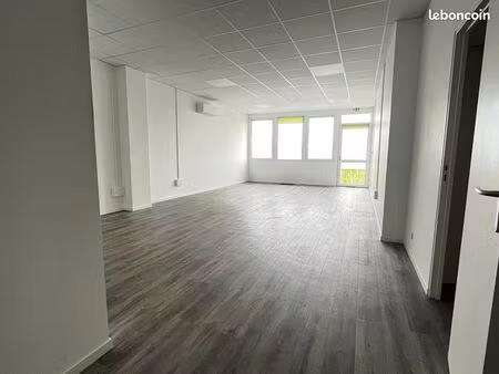 bureaux 72 m² écouflant