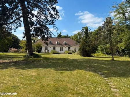 propriété 9 pièces 277 m²