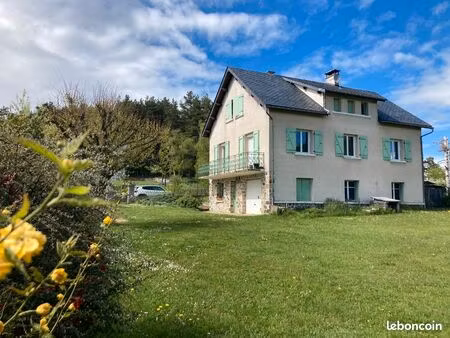 grande maison les monts-verts proche st chély