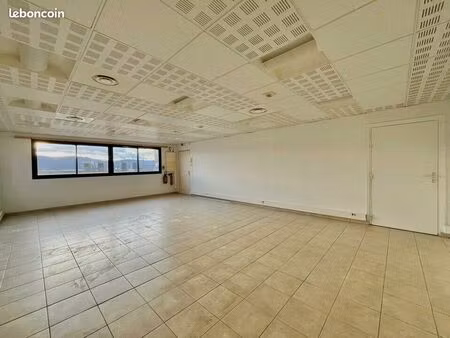 bureaux 63 m² mouans sartoux