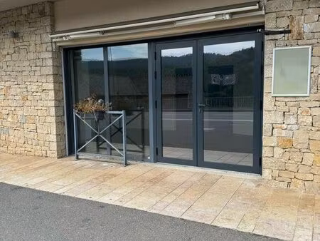 local commercial 55m2