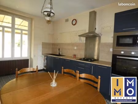 maison 10 pièces 168 m²