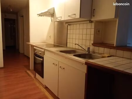 à louer – appartement f3 – 70 m² – allanche (centre-ville)