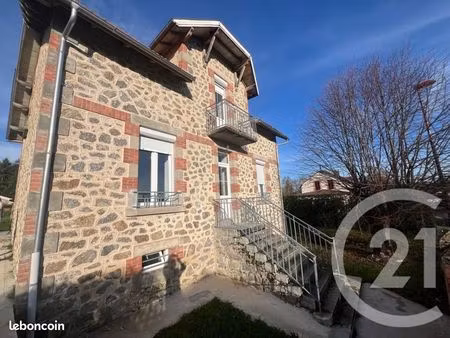 maison 9 pièces 125 m²