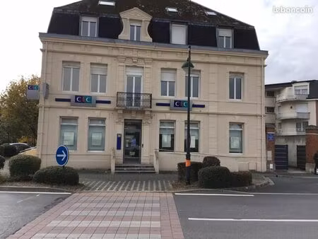 location local commercial