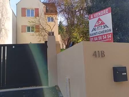 maison familiale en parfaite état sur saint-chéron