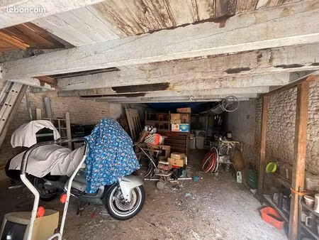 parking/box 2 pièces 92 m²