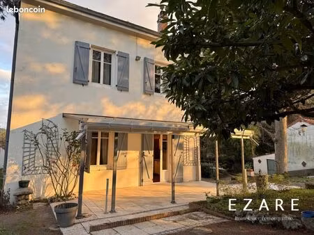 maison 7 pièces 121 m²