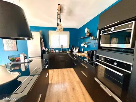 villa 5 pièces 143 m²