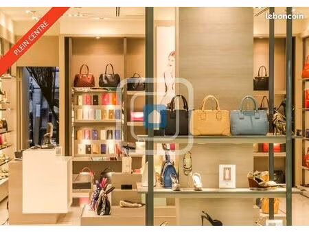 local commercial 300 m²